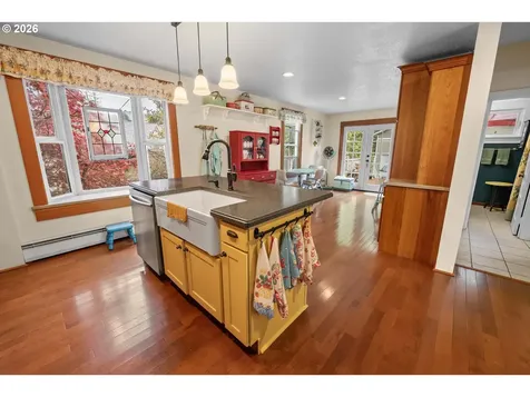 538 Mcclure Avenue Astoria OR 97103