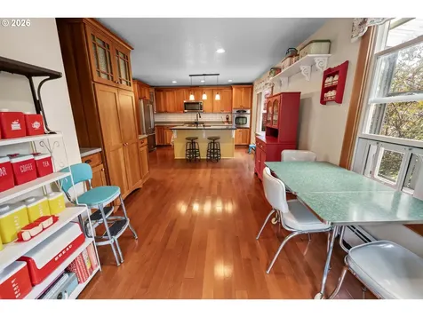 538 Mcclure Avenue Astoria OR 97103