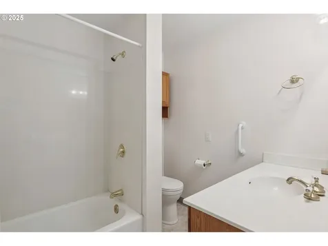 465 SE 24th Avenue Hillsboro OR 97123