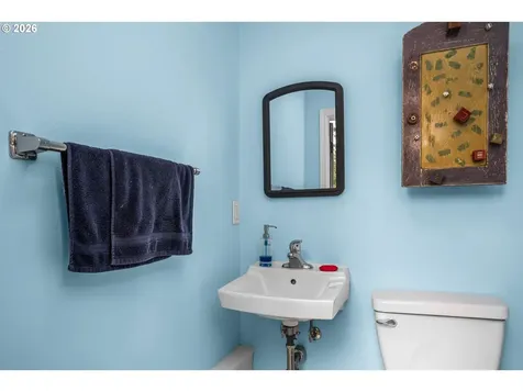 25811 Siuslaw River Road Lorane OR 97451