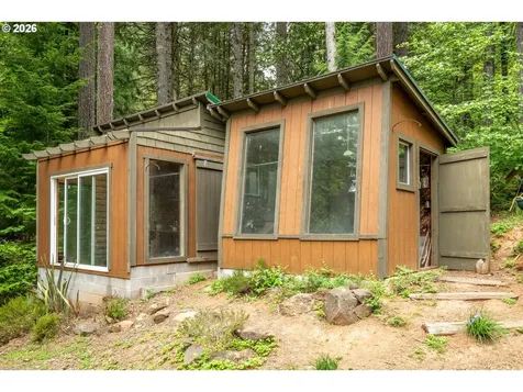 25811 Siuslaw River Road Lorane OR 97451