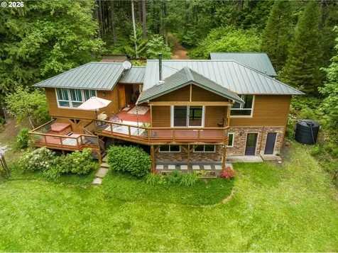 25811 Siuslaw River Road Lorane OR 97451