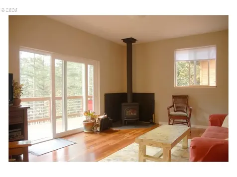 25811 Siuslaw River Road Lorane OR 97451