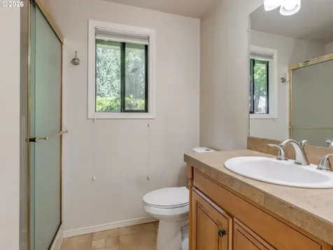8131 SW 56th Avenue Portland OR 97219