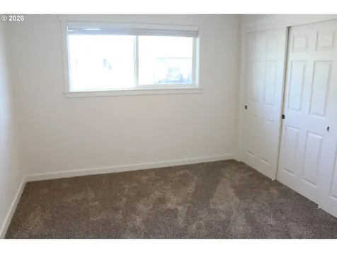 4942 NE Oak Park Drive Salem OR 97305