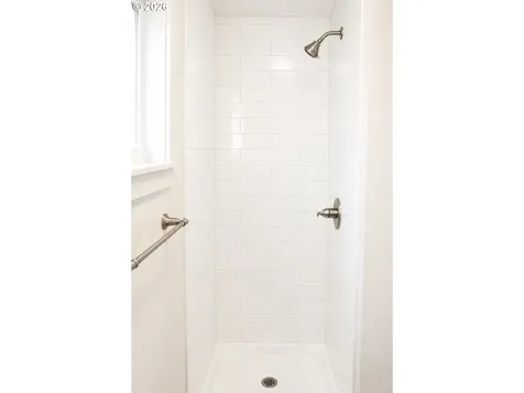 4942 NE Oak Park Drive Salem OR 97305