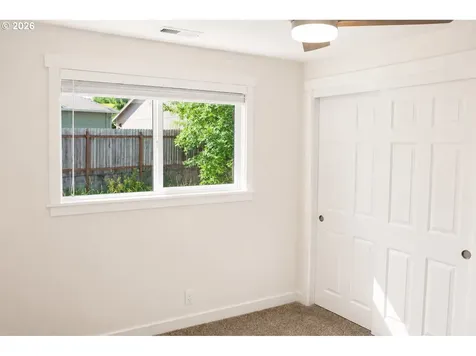 4942 NE Oak Park Drive Salem OR 97305