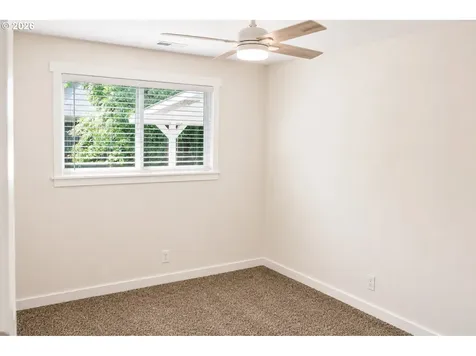 4942 NE Oak Park Drive Salem OR 97305