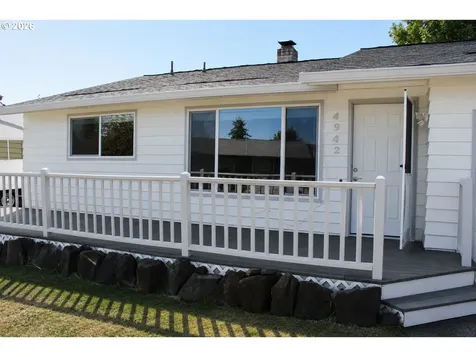 4942 NE Oak Park Drive Salem OR 97305