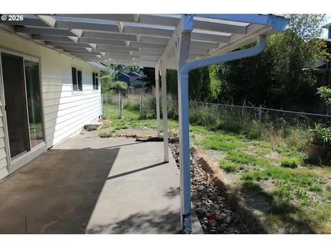 4942 NE Oak Park Drive Salem OR 97305