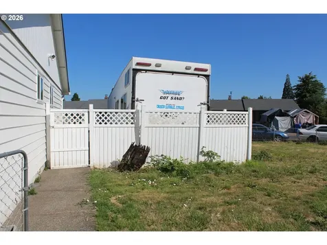 4942 NE Oak Park Drive Salem OR 97305