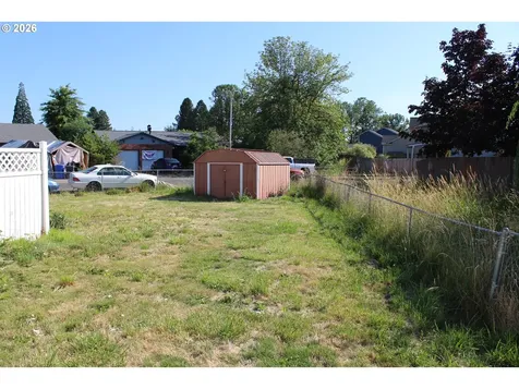 4942 NE Oak Park Drive Salem OR 97305