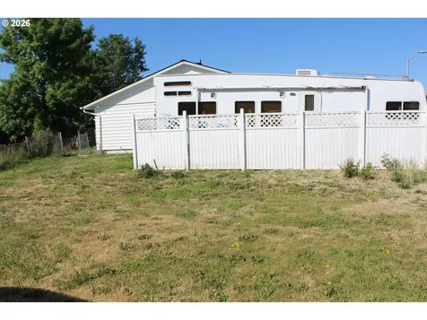 4942 NE Oak Park Drive Salem OR 97305