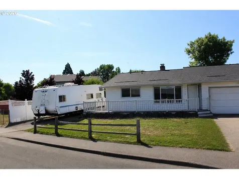 4942 NE Oak Park Drive Salem OR 97305