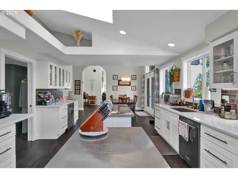 3343 Bentley Avenue Eugene OR 97405