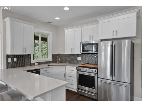 3343 Bentley Avenue Eugene OR 97405