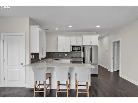 3343 Bentley Avenue Eugene OR 97405