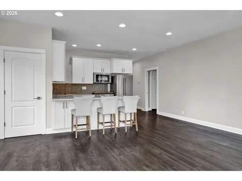 3343 Bentley Avenue Eugene OR 97405