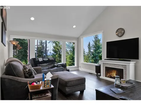 3343 Bentley Avenue Eugene OR 97405