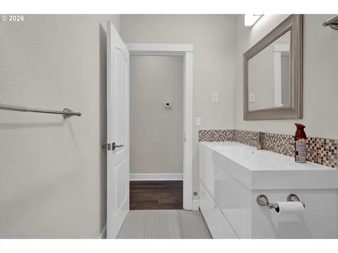 3343 Bentley Avenue Eugene OR 97405