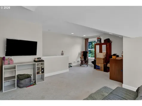 3343 Bentley Avenue Eugene OR 97405