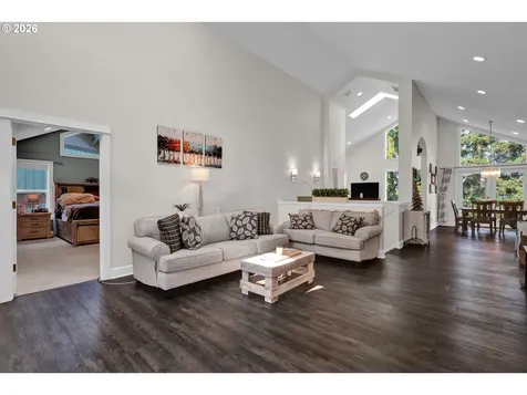 3343 Bentley Avenue Eugene OR 97405