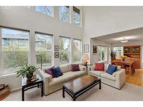 2784 NE 9th Drive Hillsboro OR 97124