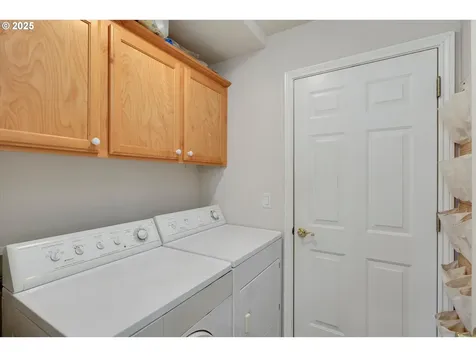 2784 NE 9th Drive Hillsboro OR 97124