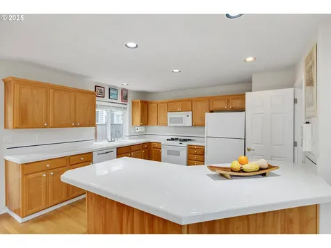 2784 NE 9th Drive Hillsboro OR 97124