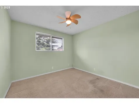 4297 Dove Lane Eugene OR 97402