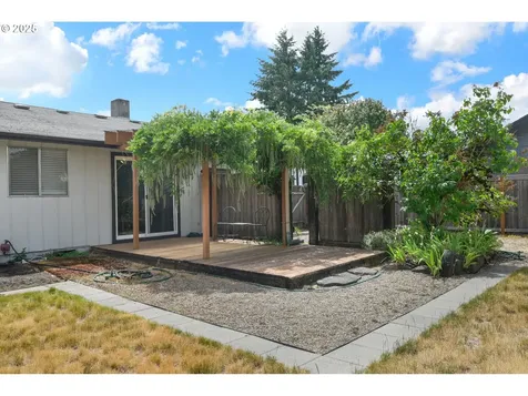 4297 Dove Lane Eugene OR 97402