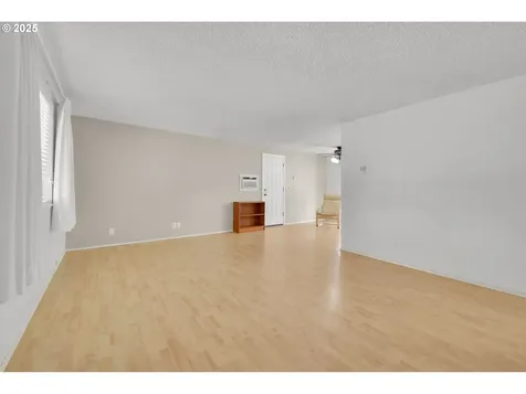 4297 Dove Lane Eugene OR 97402