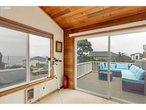 60 Raven Lane Depoe Bay OR 97341
