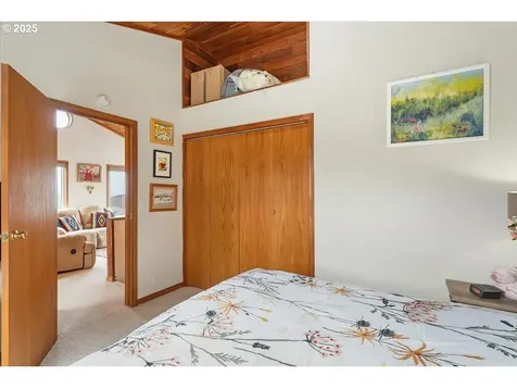 60 Raven Lane Depoe Bay OR 97341