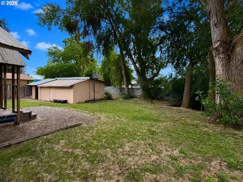 102 Lake Avenue La Grande OR 97850