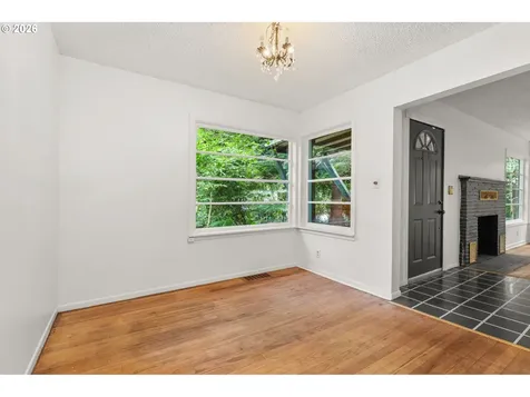 7575 SW Greenwood Drive Portland OR 97223