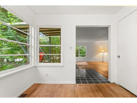 7575 SW Greenwood Drive Portland OR 97223