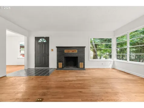 7575 SW Greenwood Drive Portland OR 97223