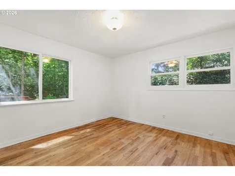 7575 SW Greenwood Drive Portland OR 97223