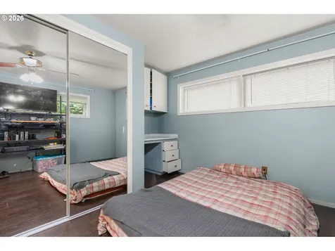 7575 SW Greenwood Drive Portland OR 97223