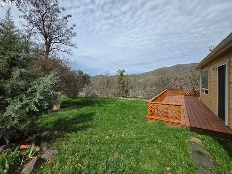 55725 Church Avenue Tygh Valley OR 97063