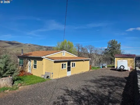 55725 Church Avenue Tygh Valley OR 97063