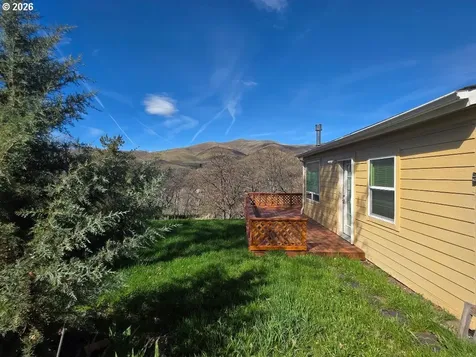 55725 Church Avenue Tygh Valley OR 97063