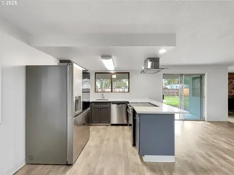 190 SE 32nd Avenue Hillsboro OR 97123