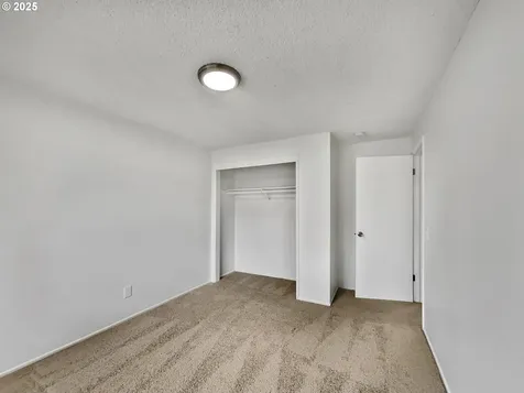 190 SE 32nd Avenue Hillsboro OR 97123