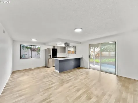 190 SE 32nd Avenue Hillsboro OR 97123
