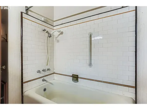 7135 SE 36th Avenue Portland OR 97202