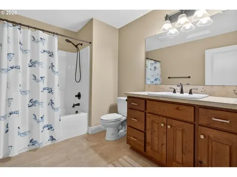 2604 NE 142nd Street Vancouver WA 98686