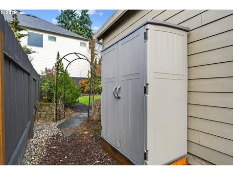 2604 NE 142nd Street Vancouver WA 98686