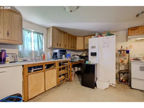 210 Adams Street Myrtle Creek OR 97457